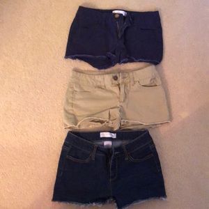 3 pairs of short shorts